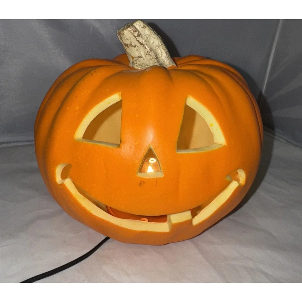 Halloween Jack o Lantern blow mold pumpkin Electric Lighted 2005 Model 22175 EUC